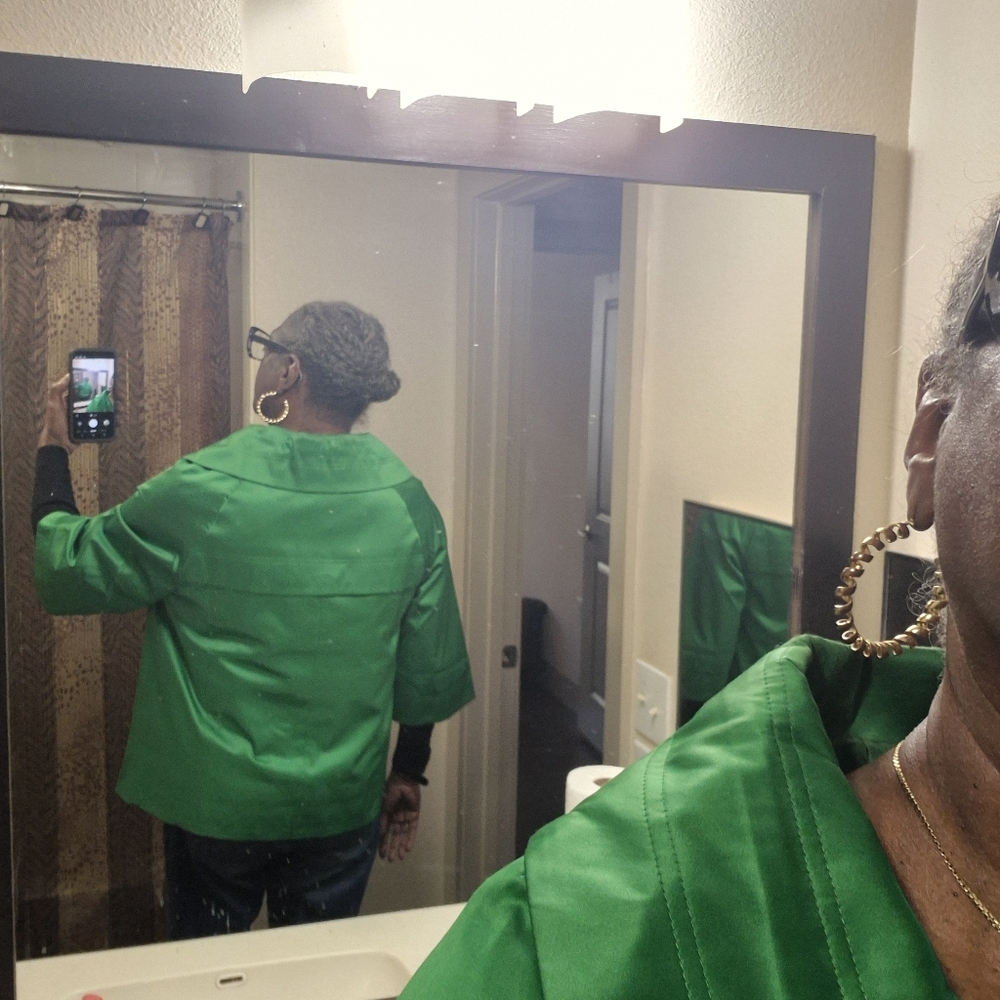 Green Jacket - Picture 10 of 11